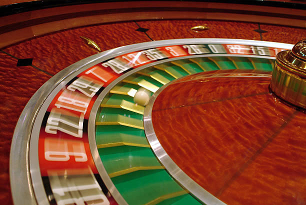 Betting interface for Lightning Baccarat showing player, banker, and tie bet buttons